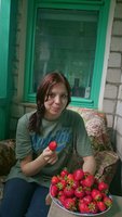 ребенка немного покормить хватило