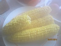Первую кукурузу спелую ели и забывали фотать, вот только когда сфотала
