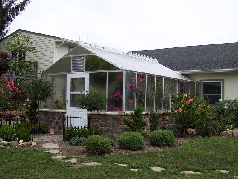 glass_greenhouse.jpg